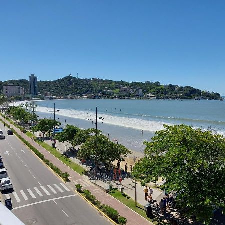 Apartamento De Cobertura Frente Para O Mar Itapema Exteriör bild