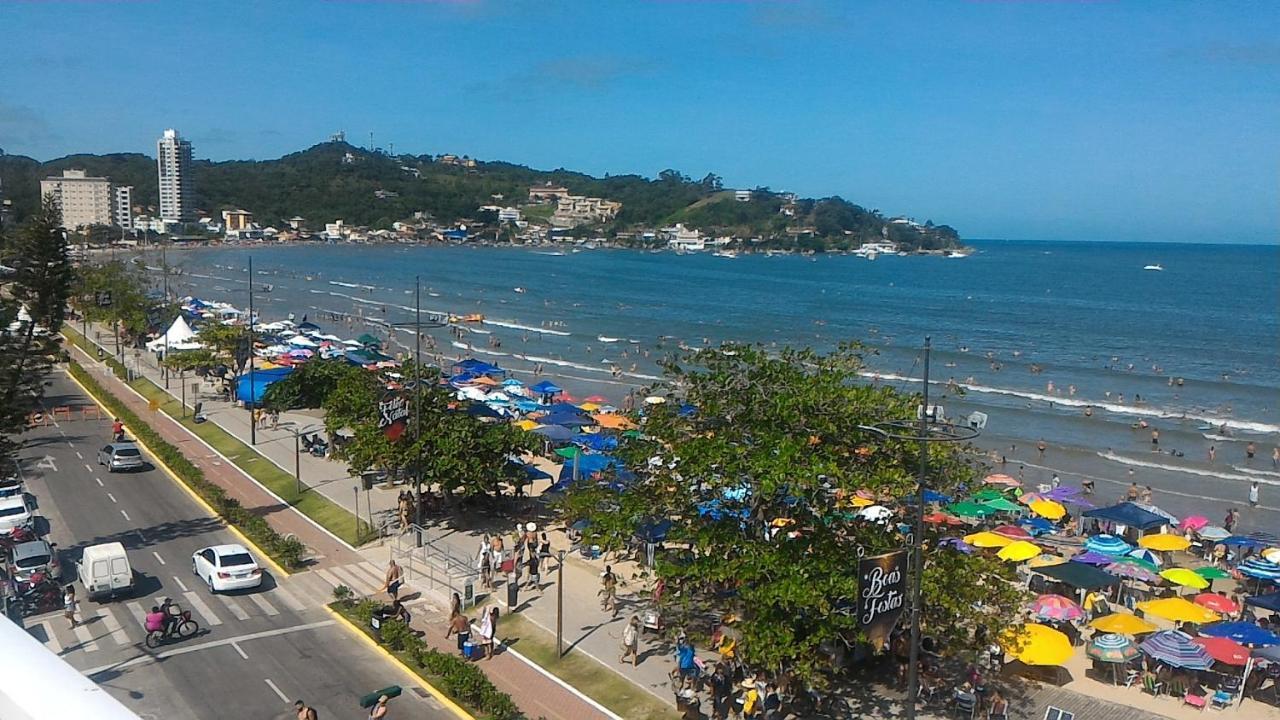 Apartamento De Cobertura Frente Para O Mar Itapema Exteriör bild