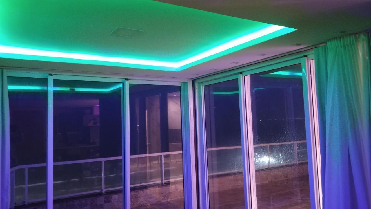 Apartamento De Cobertura Frente Para O Mar Itapema Exteriör bild
