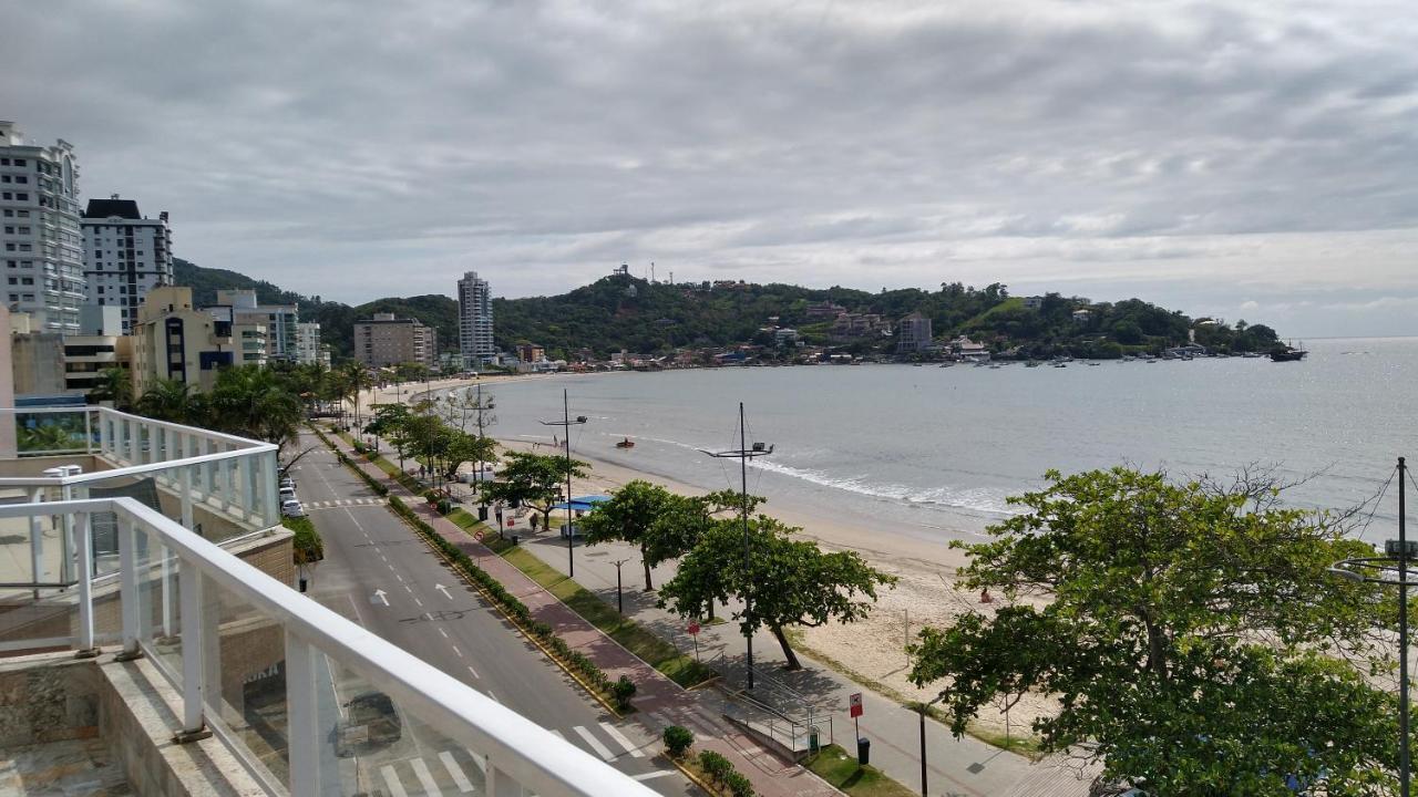 Apartamento De Cobertura Frente Para O Mar Itapema Exteriör bild