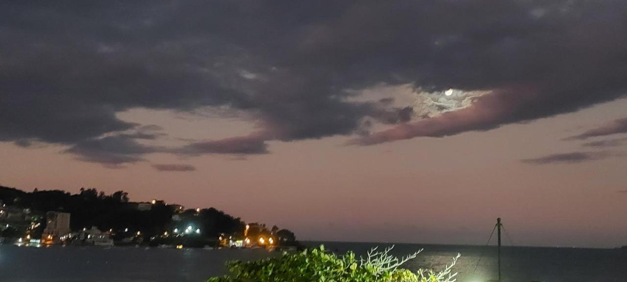 Apartamento De Cobertura Frente Para O Mar Itapema Exteriör bild