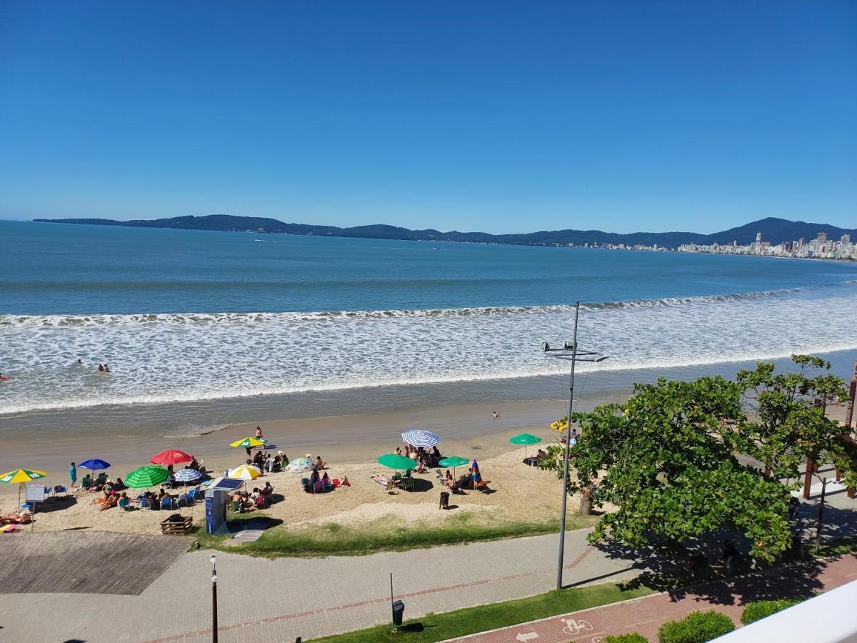 Apartamento De Cobertura Frente Para O Mar Itapema Exteriör bild