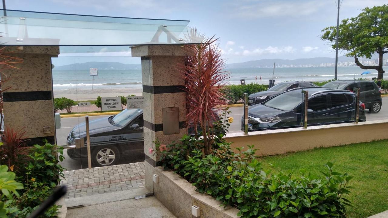 Apartamento De Cobertura Frente Para O Mar Itapema Exteriör bild