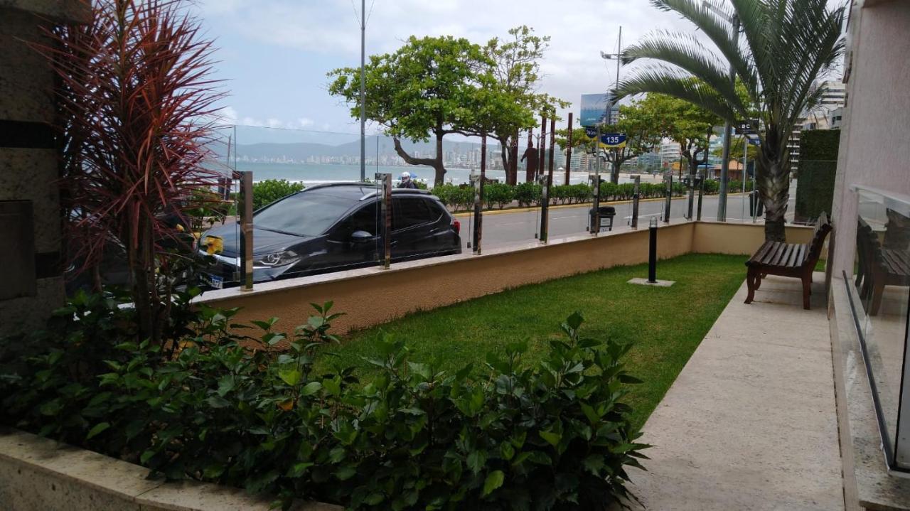 Apartamento De Cobertura Frente Para O Mar Itapema Exteriör bild