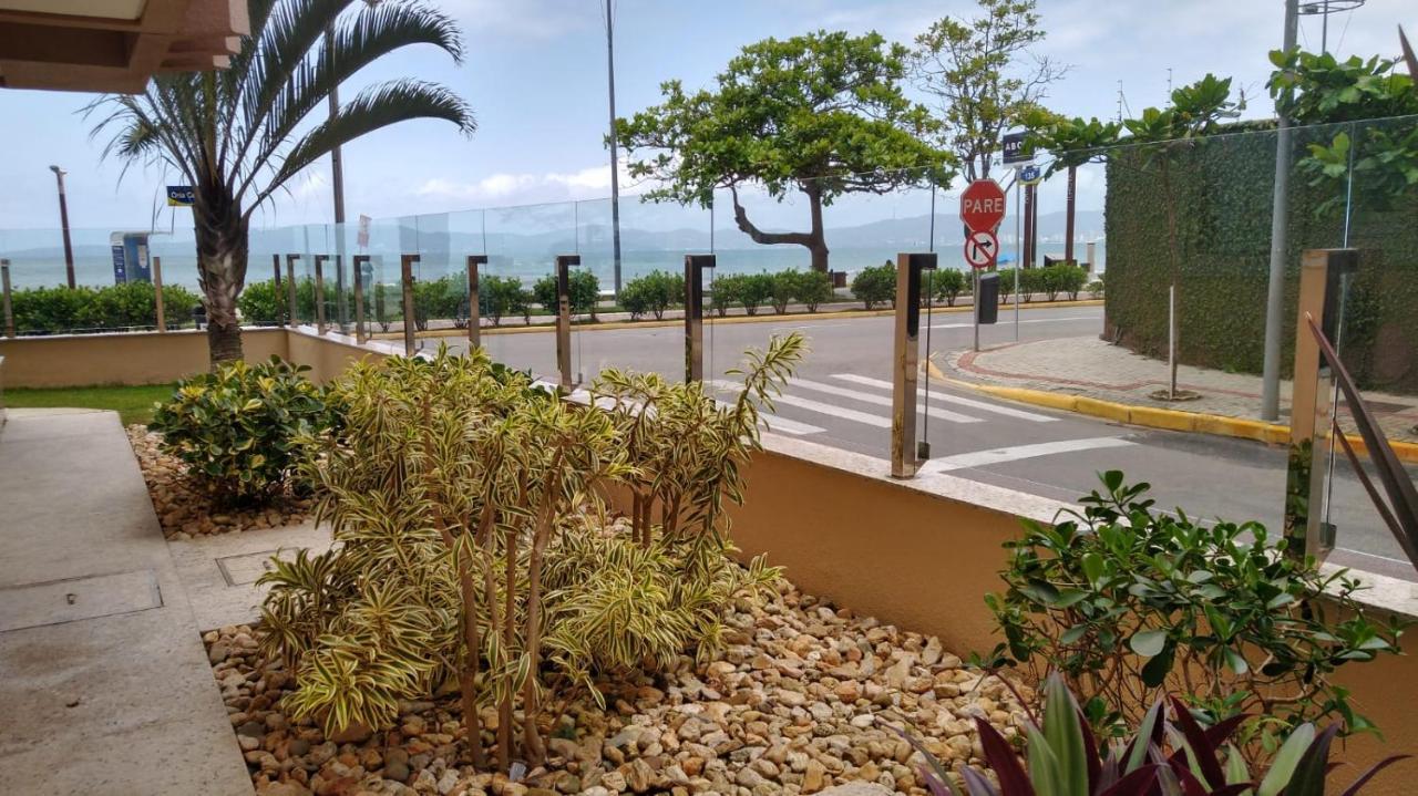 Apartamento De Cobertura Frente Para O Mar Itapema Exteriör bild